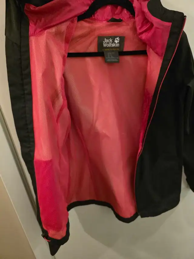 Jack Wolfskin Womens Arroyo Jacket  in Women's - Tops & Outerwear in Edmonton - Image 6