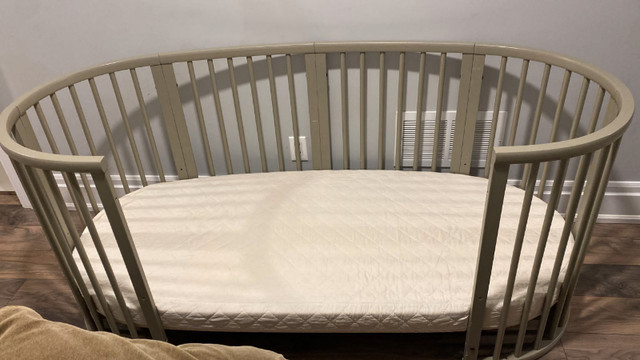 Stokke Sleepi Crib in Cribs in Markham / York Region