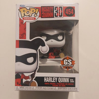 FUNKO POP HARLEY QUINN# 454 HARLEY QUINN WITH CARDS GS EXCLUSIVE