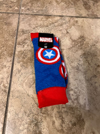 Captain marvel sock size 10-13 brand new 