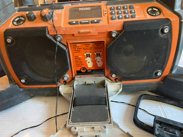 Ridgid Job Site Radio R8408 Stereo in Other in Mississauga / Peel Region - Image 3