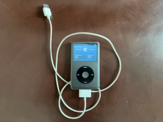 iPod Classic 7th Gen. 160Gb in iPods & MP3s in Penticton - Image 4