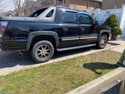 2004 Chevy Avalanche