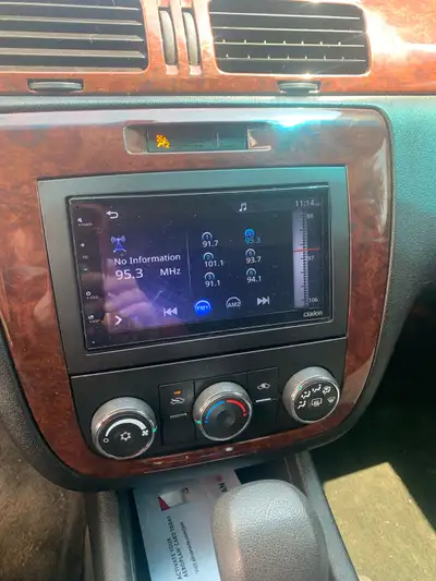 Super clean and maintained 2011 Chevrolet Impala. The car has 164, 215 km on it. Interior is perfect...