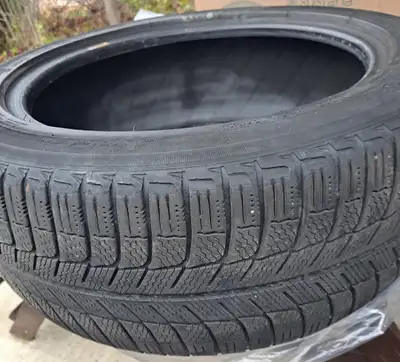Michelin X-Ice, Tire Size: 225/50R17, Load Index: 98, Speed Rating: H, Production Week: 2219, Never...
