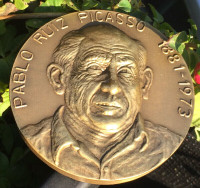 GRANDE MÉDAILLE DE PABLO PICASSO - ET DE- FÉLIPE DALI -  BRONZE