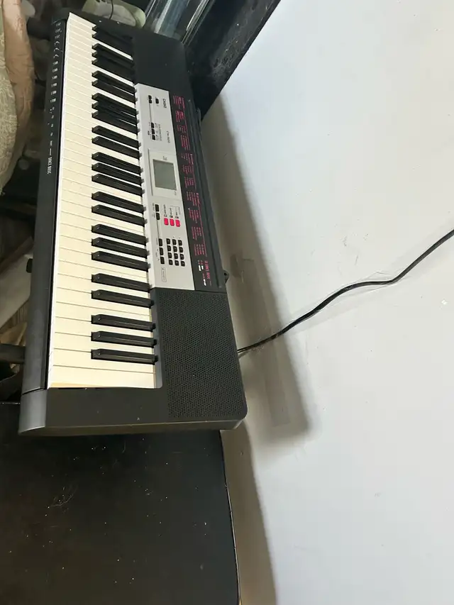 68 key keyboard in Pianos & Keyboards in City of Halifax - Image 2