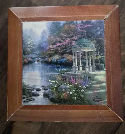 Approx. Size - 6"x6" 4"high. In good condition. Curbside pickup and cash only.