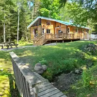 Amazing Lake view Chalet OPEN this wk end