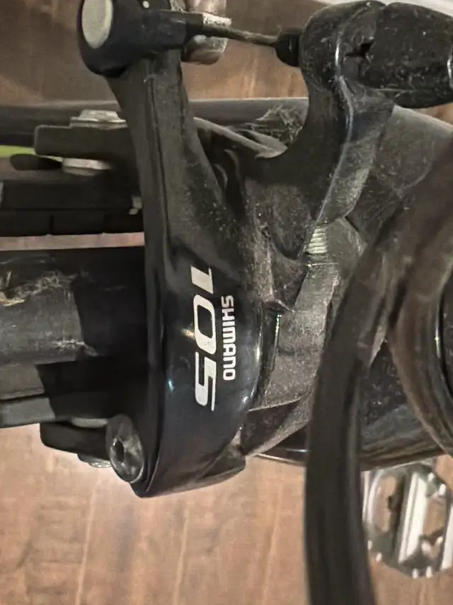 Trek Emonda ALR 5 in Road in Windsor Region - Image 4
