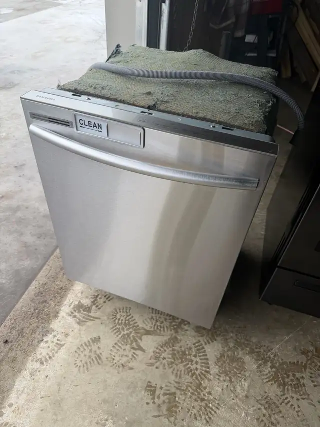 Lave vaisselle samsung 2019 livraison incluse  in Dishwashers in Trois-Rivières - Image 2
