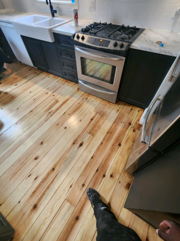 Mills hardwood flooring specializes in refinishing  in Flooring in Chatham-Kent - Image 2