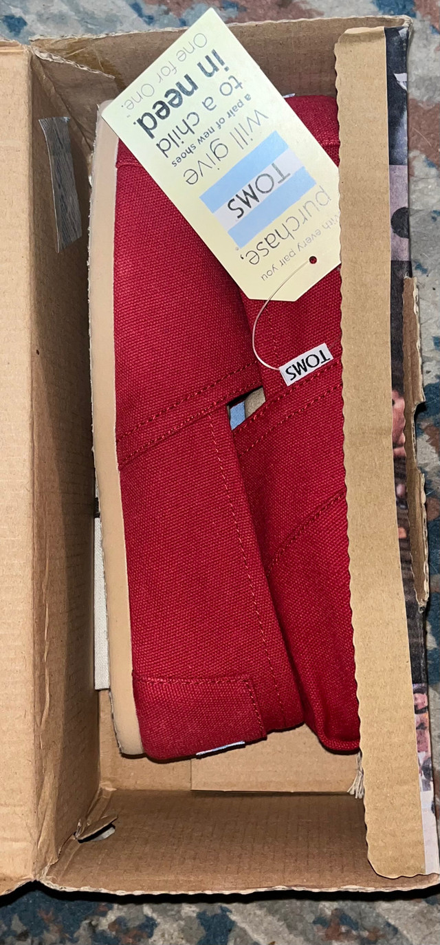 New in Box - Cherry Red Women’s Toms - Size 8.5 in Women's - Shoes in Brantford - Image 3