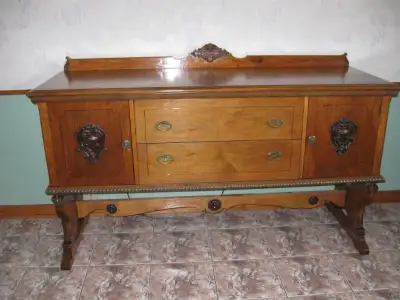 Bahut  antique restauré, View more