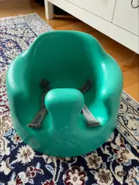 Bumbo siège d’appoint / Bumbo infant floor seat (like new/neuf)