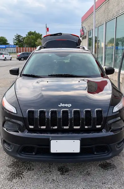 2014 Jeep Cherokee Sport V6 ✨ No accidents ✨ 172,073 km ✨ Automatic transmission ✨ 3.2L V6 engine ✨...
