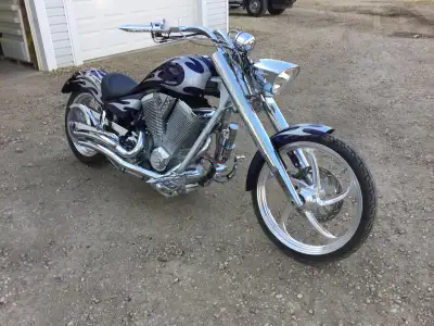 2004 Victory Vegas Motorcycle. 106 big bore kit, 1864cc, forward controls, lowering kit,Santa Rosa p...