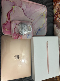 MACBOOK AIR 13” ROSE GOLD - NEW CONDITION