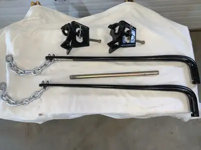 Husky Weight Distribution Bars for towing a RV Camper Trailer or Cargo trailer. Rated for up to 600l...