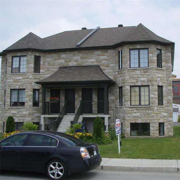 Condo 4 ½ à l’étage du haut – Chomedey, Laval