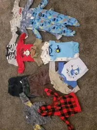 Baby boy clothes size 12 months Lot 1