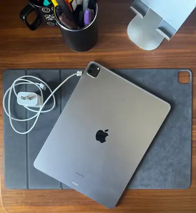 Apple iPad Pro 12.9 2023 6th M2 256GB Wifi, View more