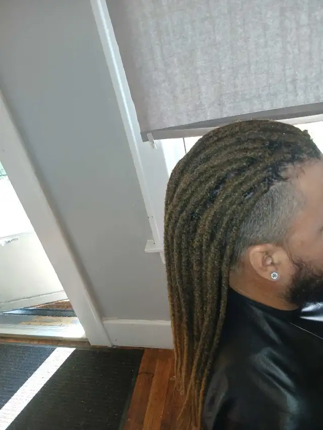 hairstyle at home 65187286987778129