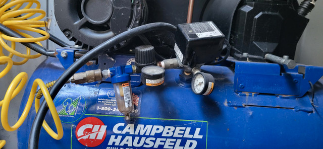 Campbell Hausfeld 13 gallon compressor in Power Tools in Windsor Region - Image 3