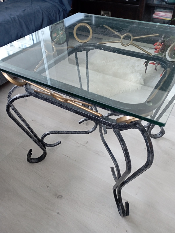 Glass Top Coffee/End Table in Coffee Tables in Burnaby/New Westminster