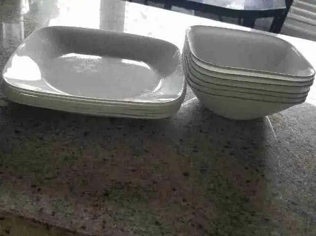 VARIOUS CORELLE DISHES in Kitchen & Dining Wares in Oshawa / Durham Region - Image 3