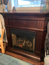 Electric fireplace with mantle