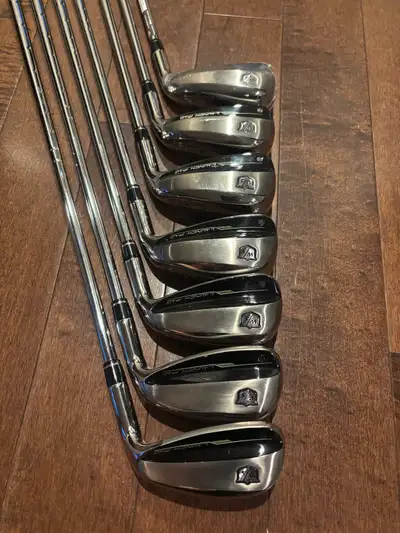 Wilson Launch Pad 2 Iron Set, Voir plus