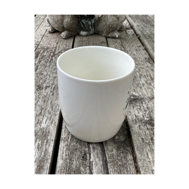 Casa Signature Monochrome Penguin Mug Coffee Tee in Kitchen & Dining Wares in Winnipeg - Image 4