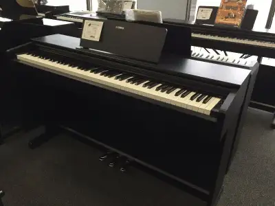 Vente de Pianos Numériques YAMAHA YDP chez Piano Héritage, View more