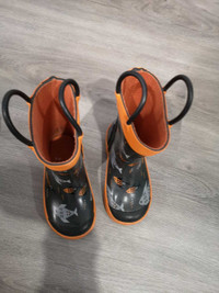 Karmik fisheries toddler size 6 rain boots