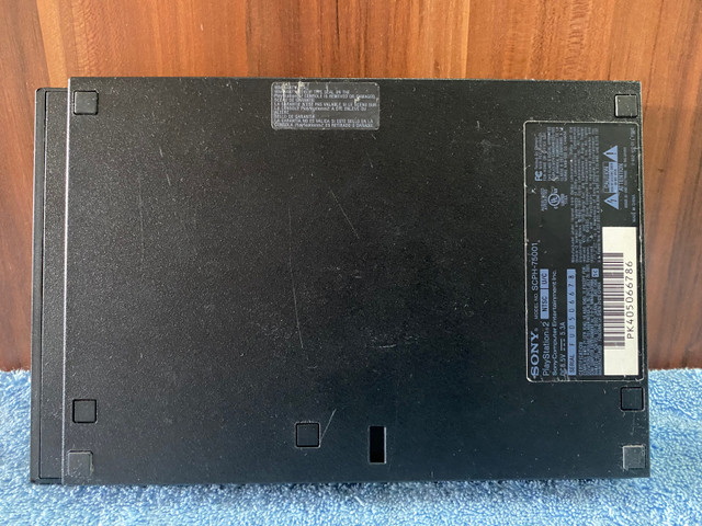 Sony PlayStation 2 Slim Black Console Bundle  dans Consoles classiques  à Ville de Montréal - Image 4