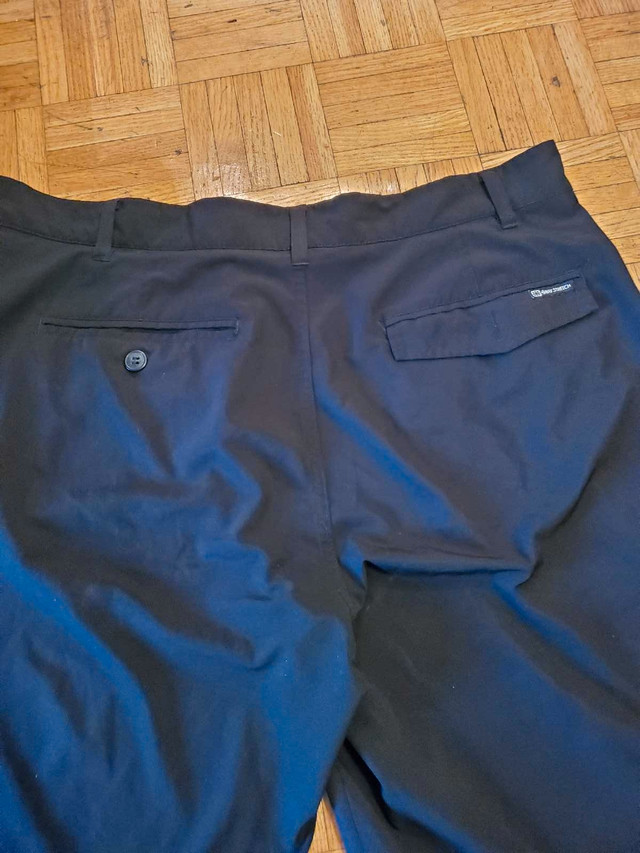 Men's Opflex Shorts  Size 38 in Men's in Mississauga / Peel Region - Image 2