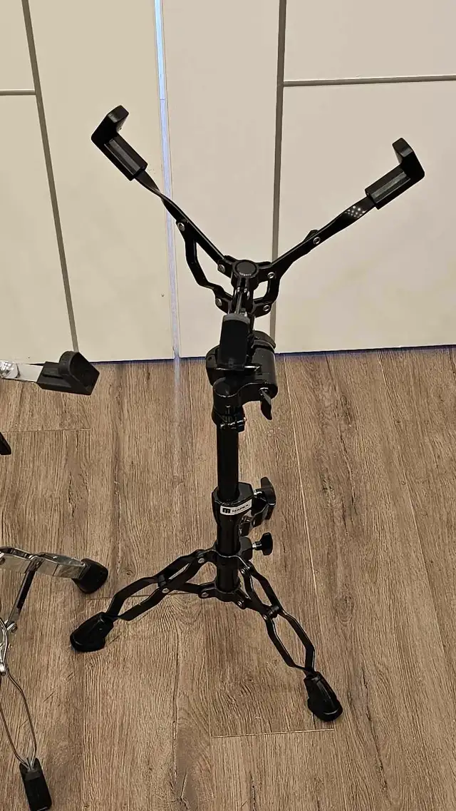 Two Drum Snare Stands509456473685370882