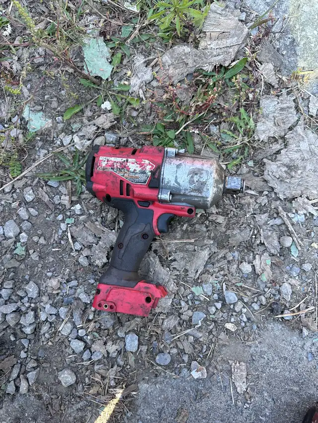 Milwaukee 2864-20 M18 FUEL High Torque Impact Wrench 3/4" in Power Tools in Markham / York Region - Image 3