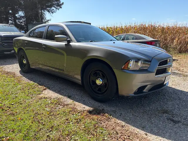 2011 Charger SE 