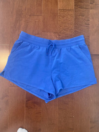 Women shorts size XL blue