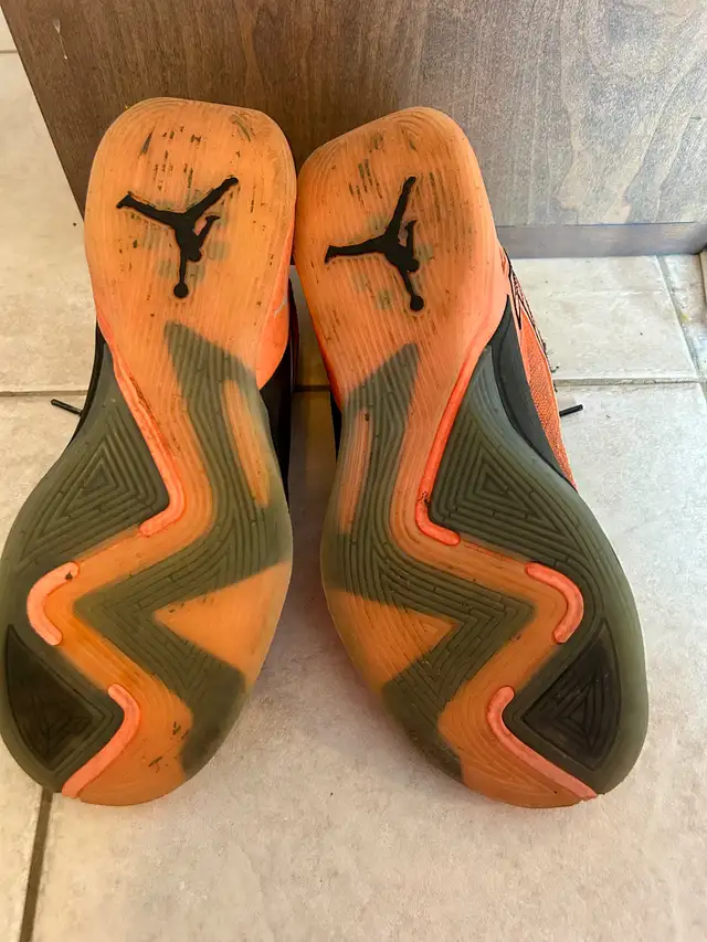 Men’s basketball shoes size 9 in Men's Shoes in London - Image 4