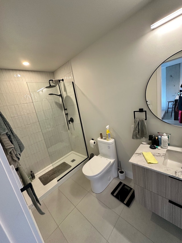 room for rent in condo — photo 3