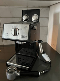 Espresso Coffee machine Delonghi
