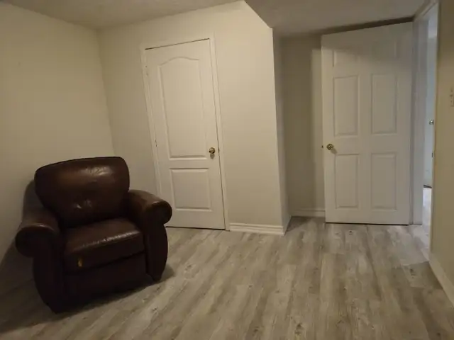 Basement apartment for rent in Room Rentals & Roommates in Oshawa / Durham Region - Image 11