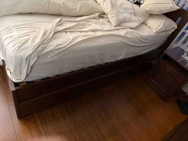 IKEA Songesand Queen bed w/ 4 drawers and clean covered mattress in Beds & Mattresses in City of Toronto - Image 4