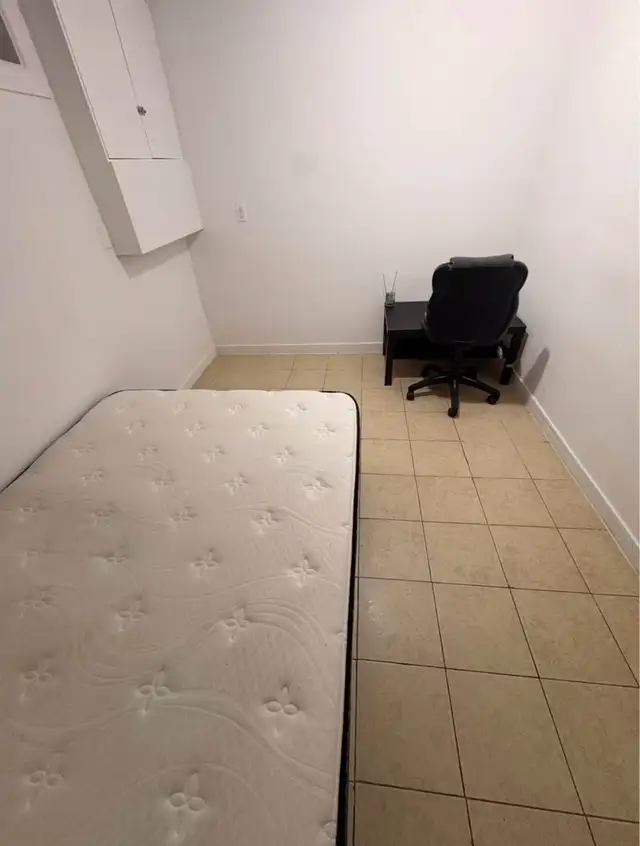 Private Room For Rent in Room Rentals & Roommates in Ottawa - Image 3