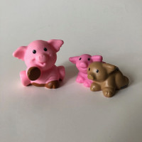 2 Fisher Price Little People Mommy Pig in mug baby piglets Farm