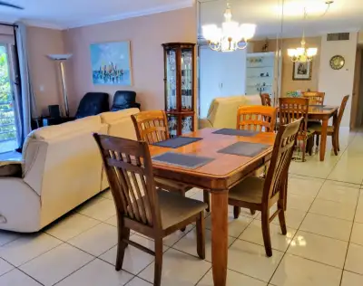 Condo à louer face au golf Diplomat  Hallandale Beach, View more
