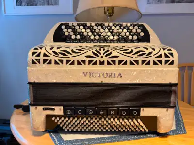 Victoria Virtuoso AC330V Button Accordion LMMH, View more